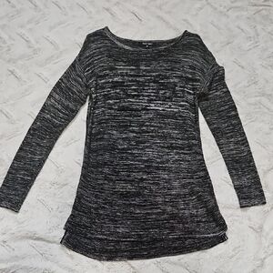 Ellen Tracy Black and Gray Long Sleeve Top